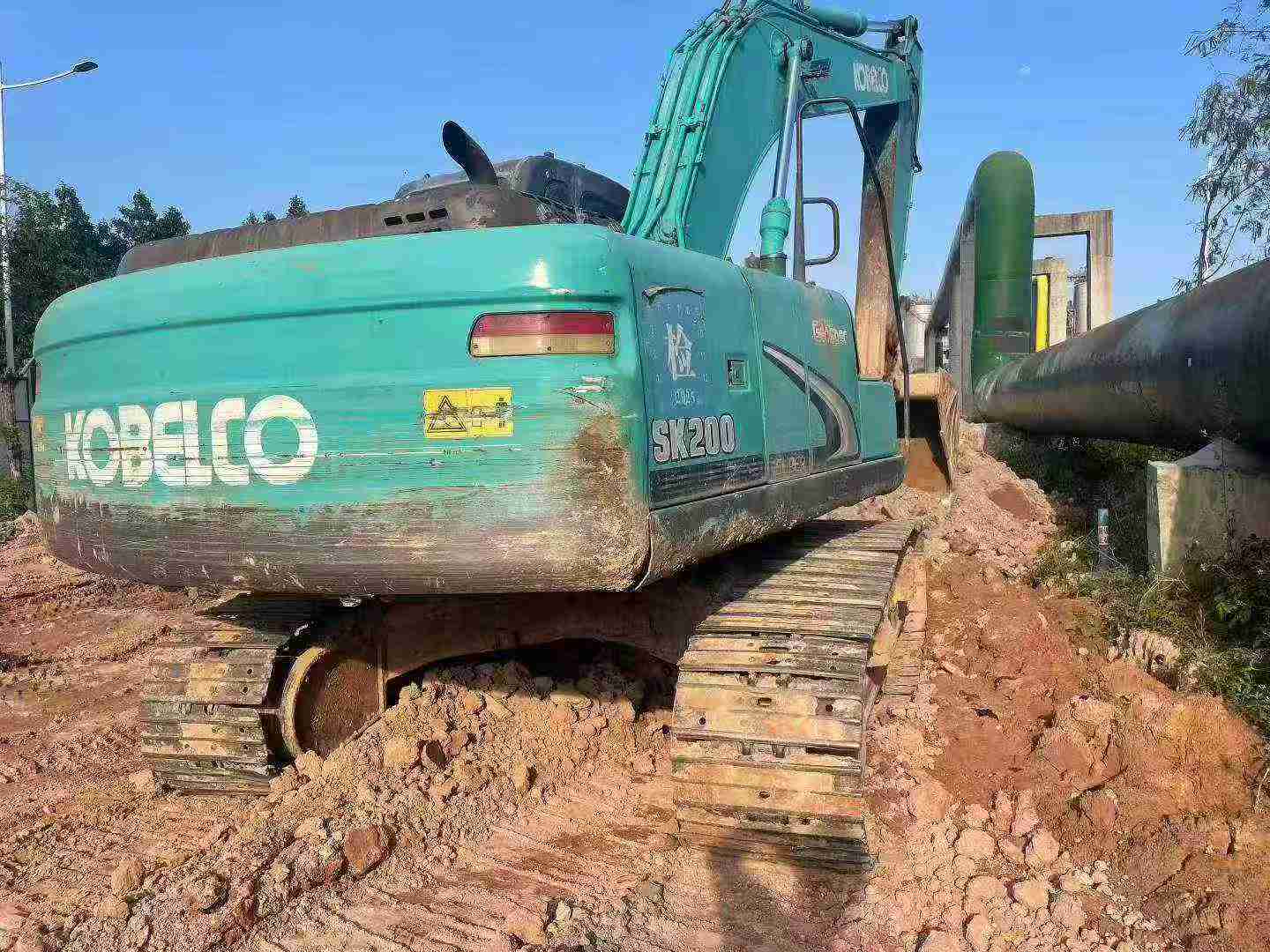 Buy Kobelco SK200 Used Excavator / 6