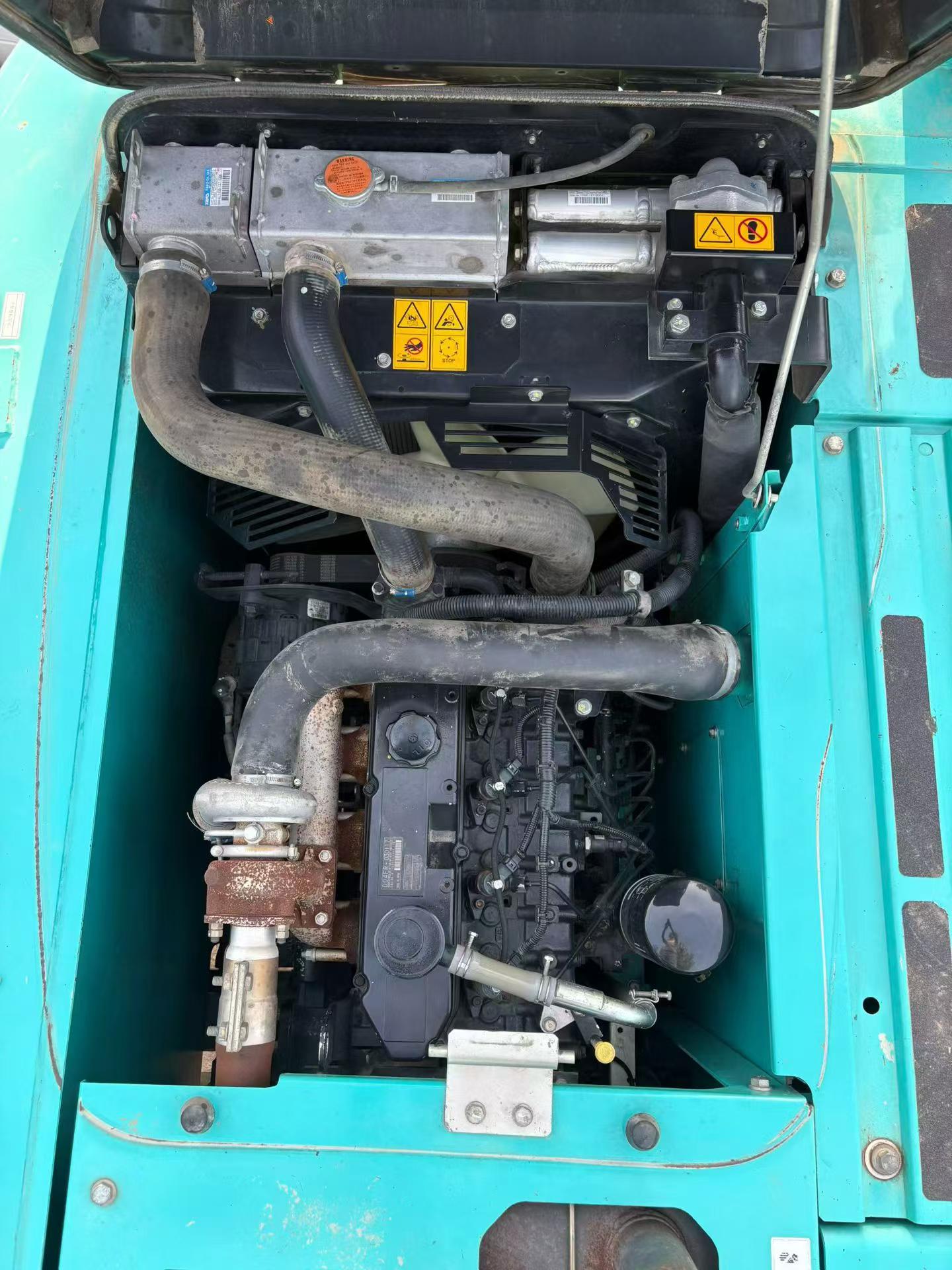 Buy Kobelco SK130 Used Excavator / 5