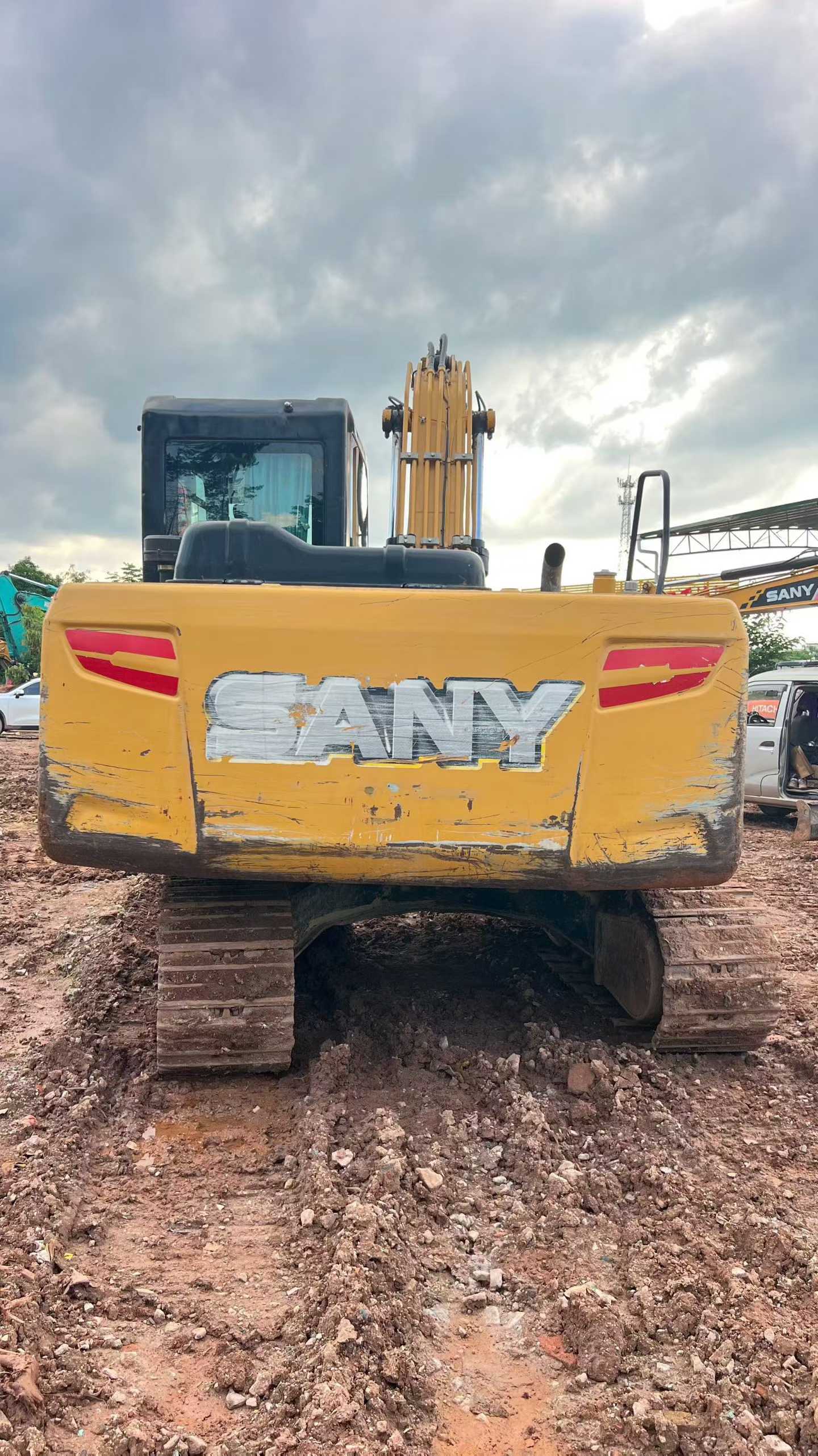 Buy Sany SY135 Used Excavator / 9