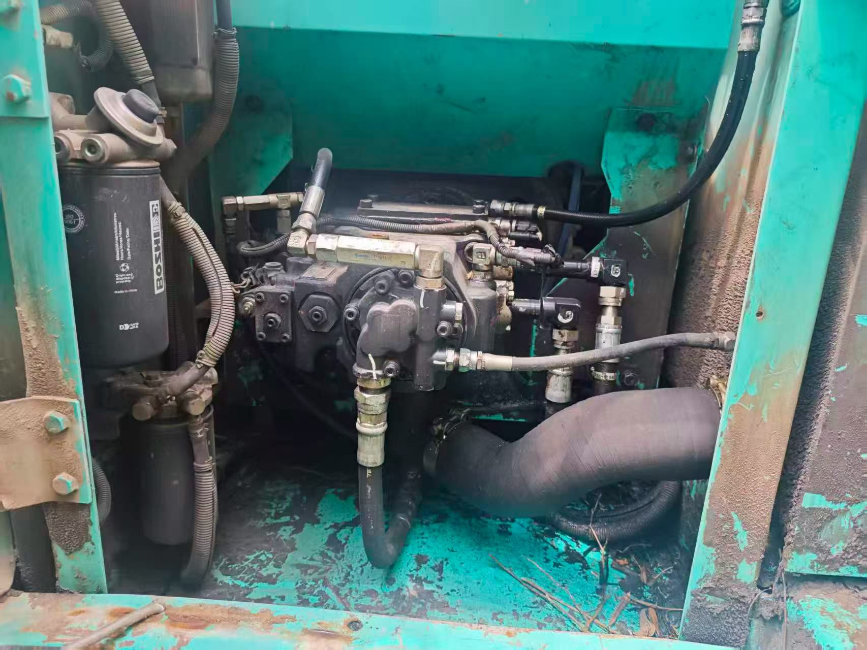 Buy Kobelco SK140 Used Excavator / 3