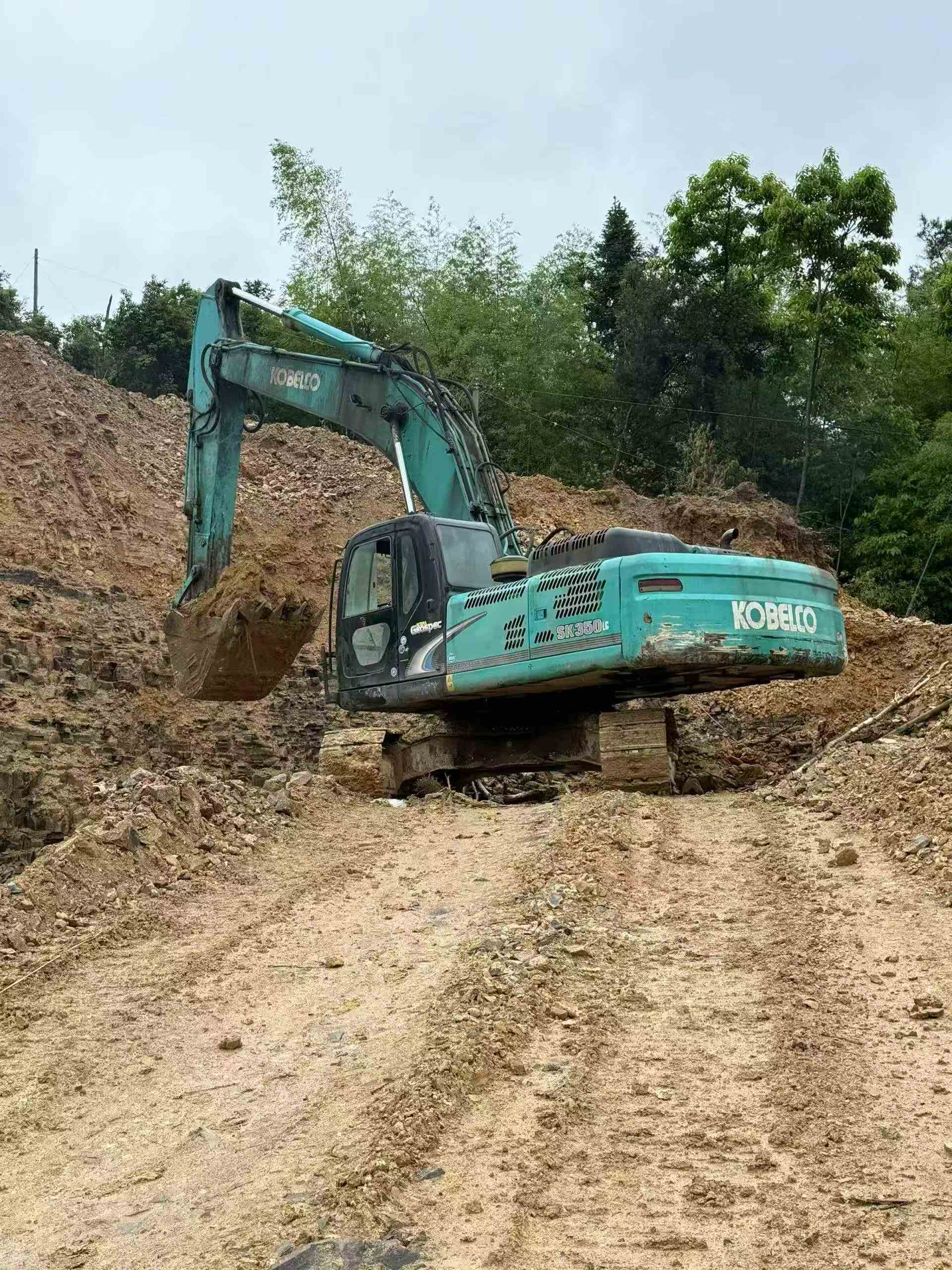 Buy Kobelco SK350-8 Used Excavator
