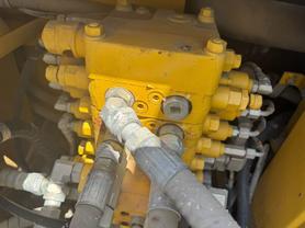 شراء حفارة Komatsu PC130 مستعملة / 8 شراء حفارة Komatsu PC130 مستعملة / 8