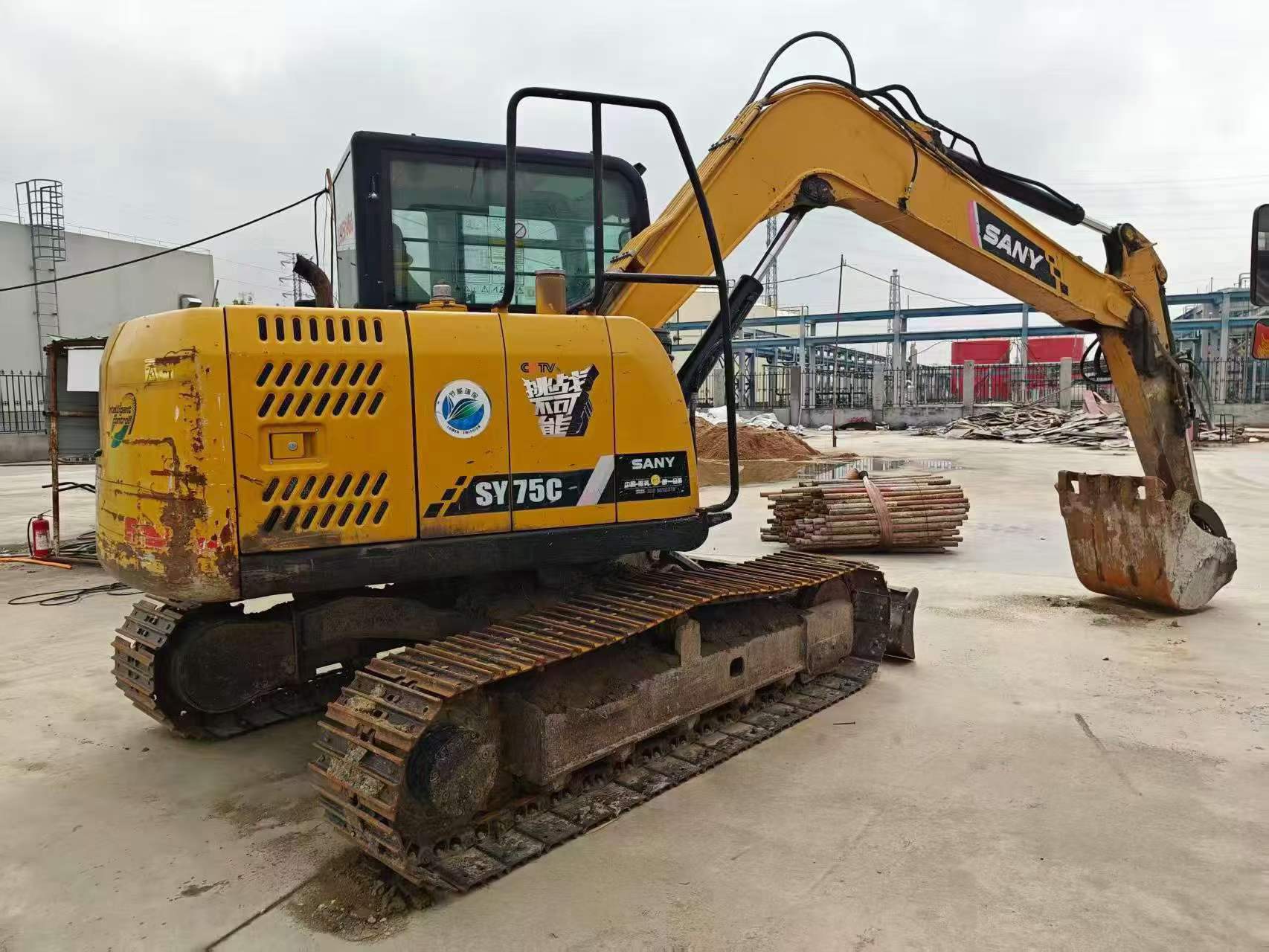 Buy Sany SY75 Used Excavator / 3