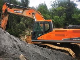 Buy Doosan DX380LC-5 Used Excavator / 2 Buy Doosan DX380LC-5 Used Excavator / 2