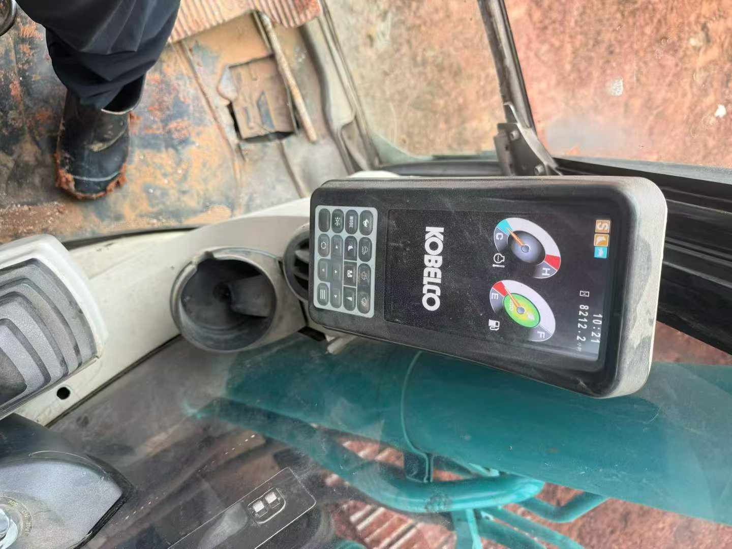 Buy Kobelco SK17SR Used Excavator / 3
