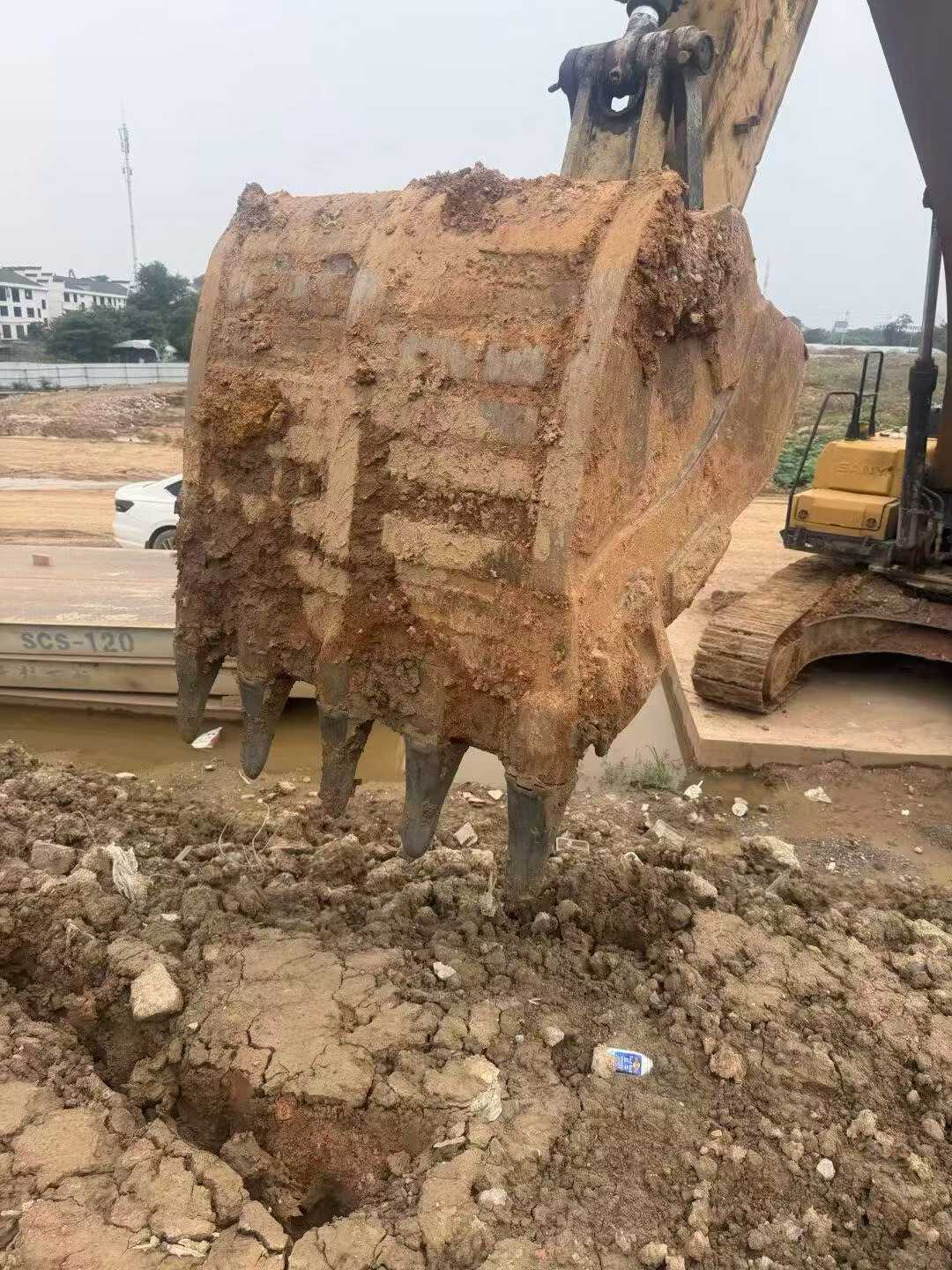 Buy Sany SY245H Used Excavator / 3 Buy Sany SY245H Used Excavator / 3