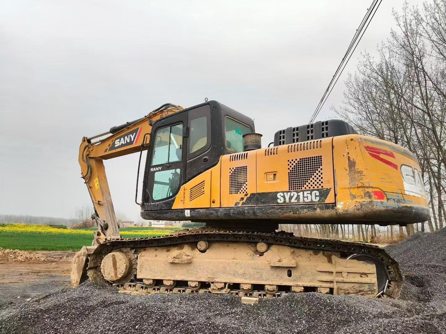 Buy Sany SY215C-8 Used Excavator / 2