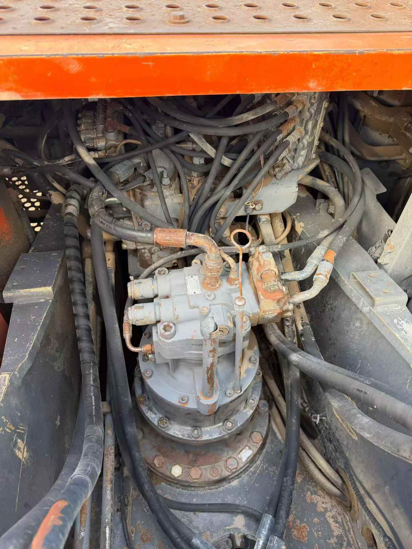 Buy Hitachi EX200-3 Used Excavator / 6