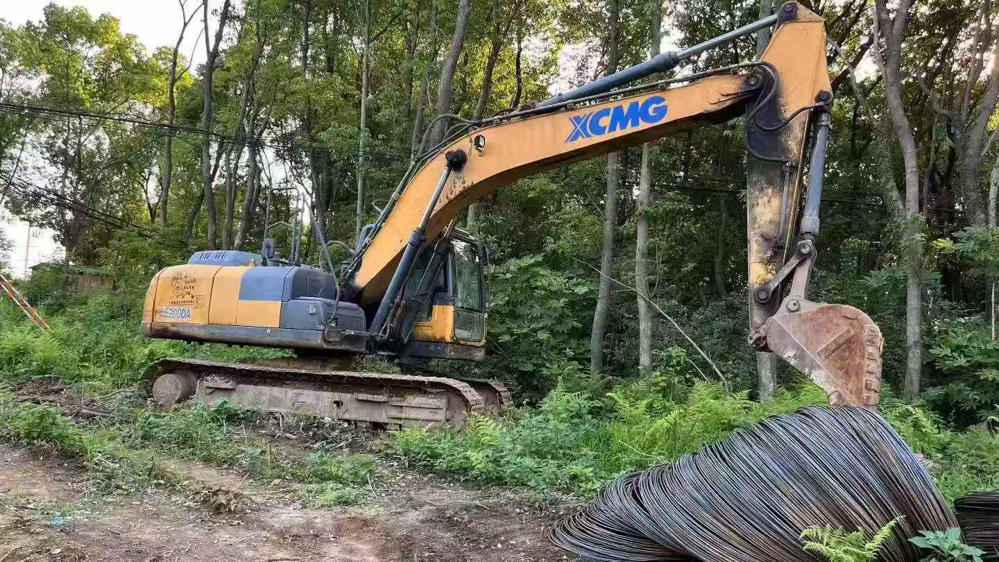 Buy XCMG LW200 Used Excavator / 4