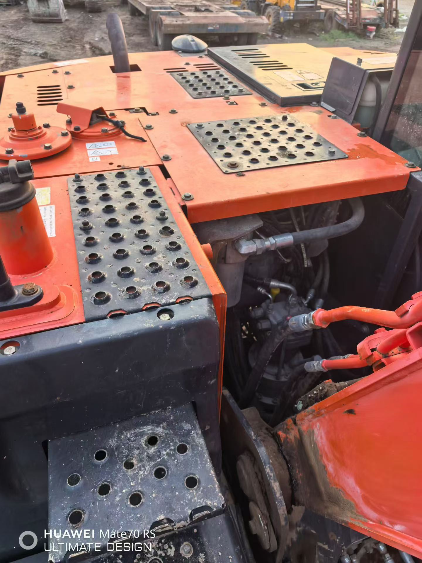 Buy Hitachi EX130 Used Excavator / 5