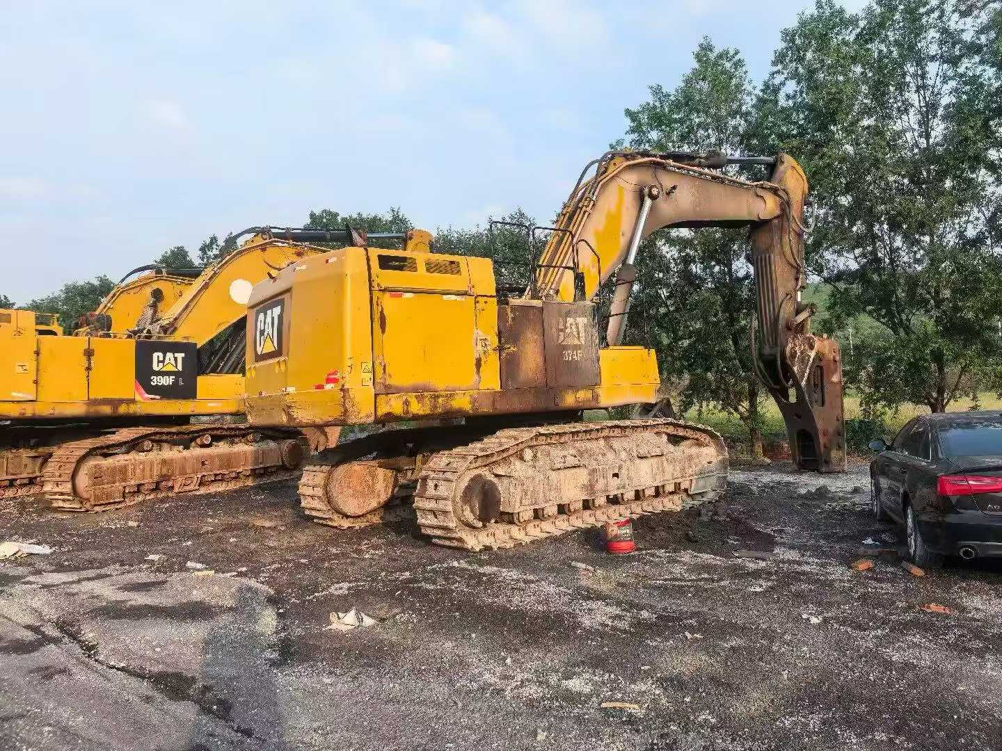 شراء Caterpillar 374D مستعمل حفارة