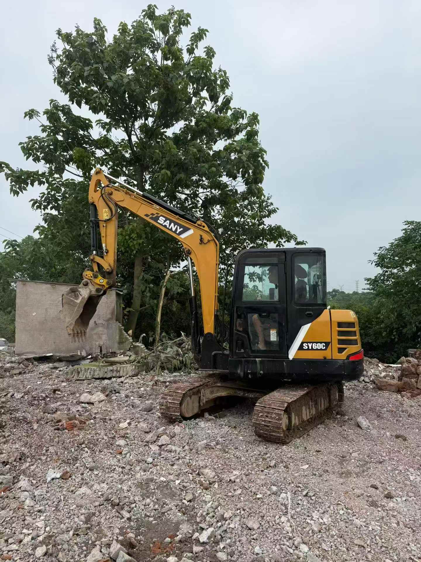 Buy Sany SY60 Used Excavator / 2
