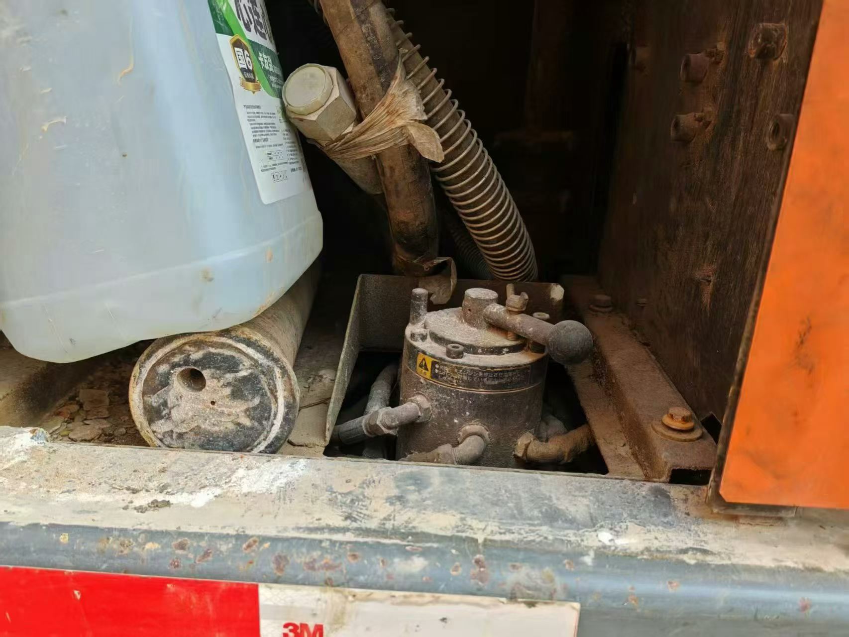 Compre Escavadeira Hitachi EX200-3 Usada / 5