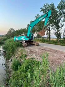 Buy Kobelco SK260 Used Excavator / 3 Buy Kobelco SK260 Used Excavator / 3