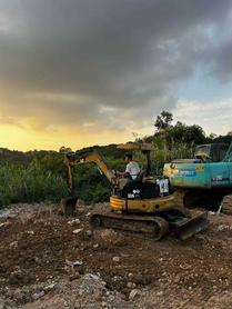 Buy Caterpillar 305CR Used Excavator / 2 Buy Caterpillar 305CR Used Excavator / 2