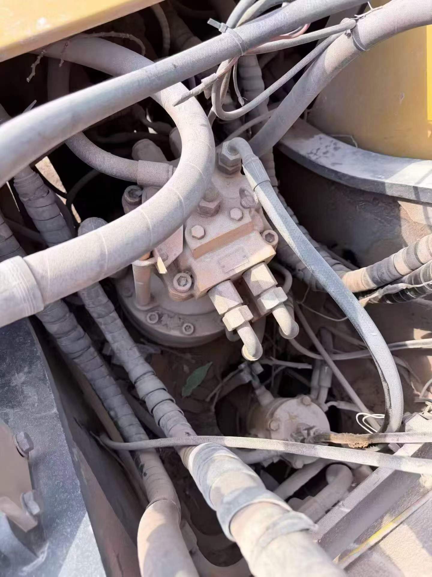 Buy Sany SY205C Used Excavator / 4 Buy Sany SY205C Used Excavator / 4