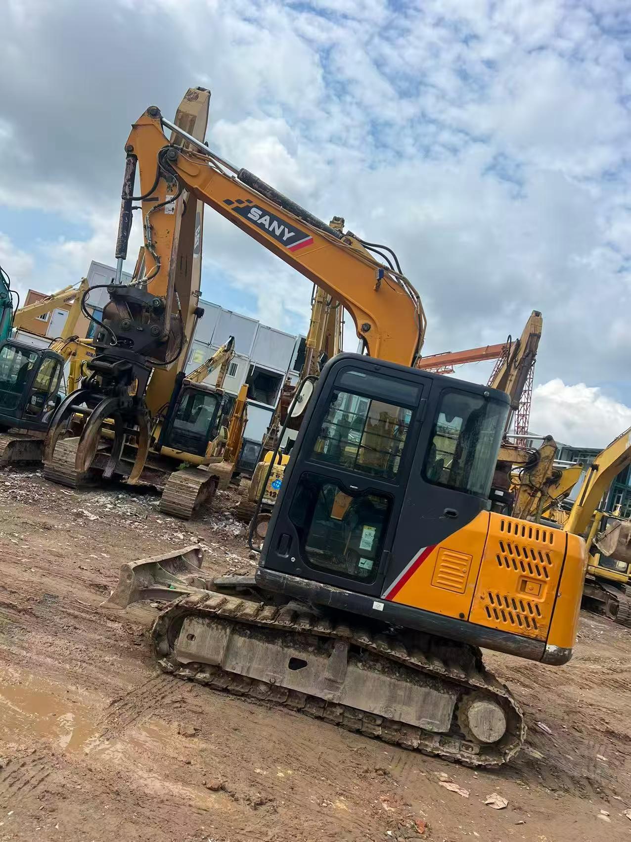Buy Sany SY65C Used Excavator / 1