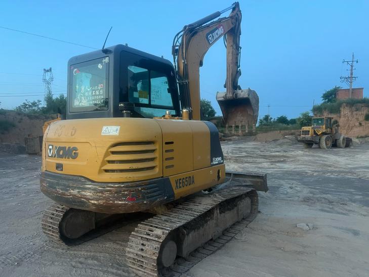 Buy XCMG XE60 Used Excavator / 1