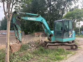 Buy Kobelco SK60 Used Excavator / 3 Buy Kobelco SK60 Used Excavator / 3