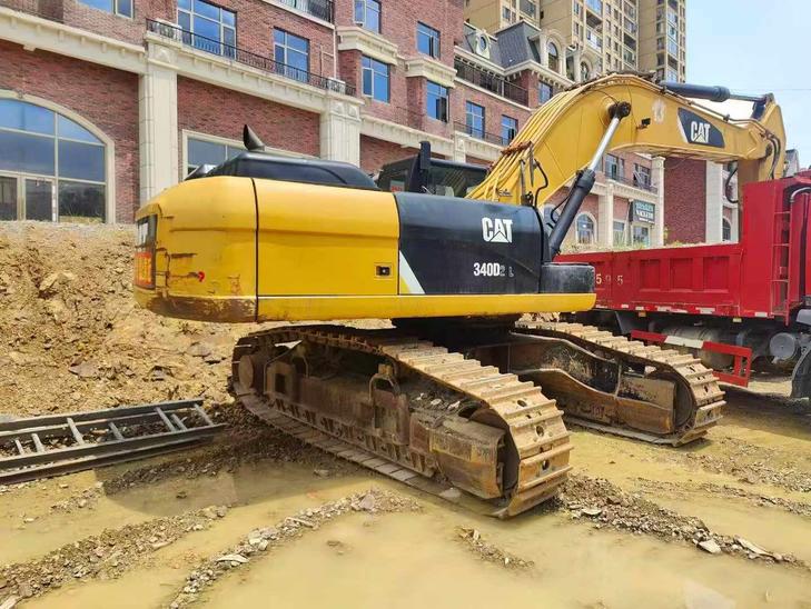 Buy Caterpillar 340D2L Used Excavator / 1