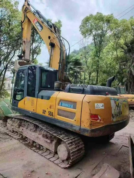 Buy XCMG XE205DA Used Excavator / 1
