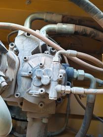 Buy Sany SY550H Used Excavator / 3 Buy Sany SY550H Used Excavator / 3