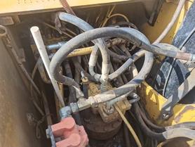 Buy Caterpillar 320D Used Excavator / 2 Buy Caterpillar 320D Used Excavator / 2