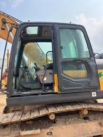 Buy XCMG XE205DA Used Excavator / 3 Buy XCMG XE205DA Used Excavator / 3