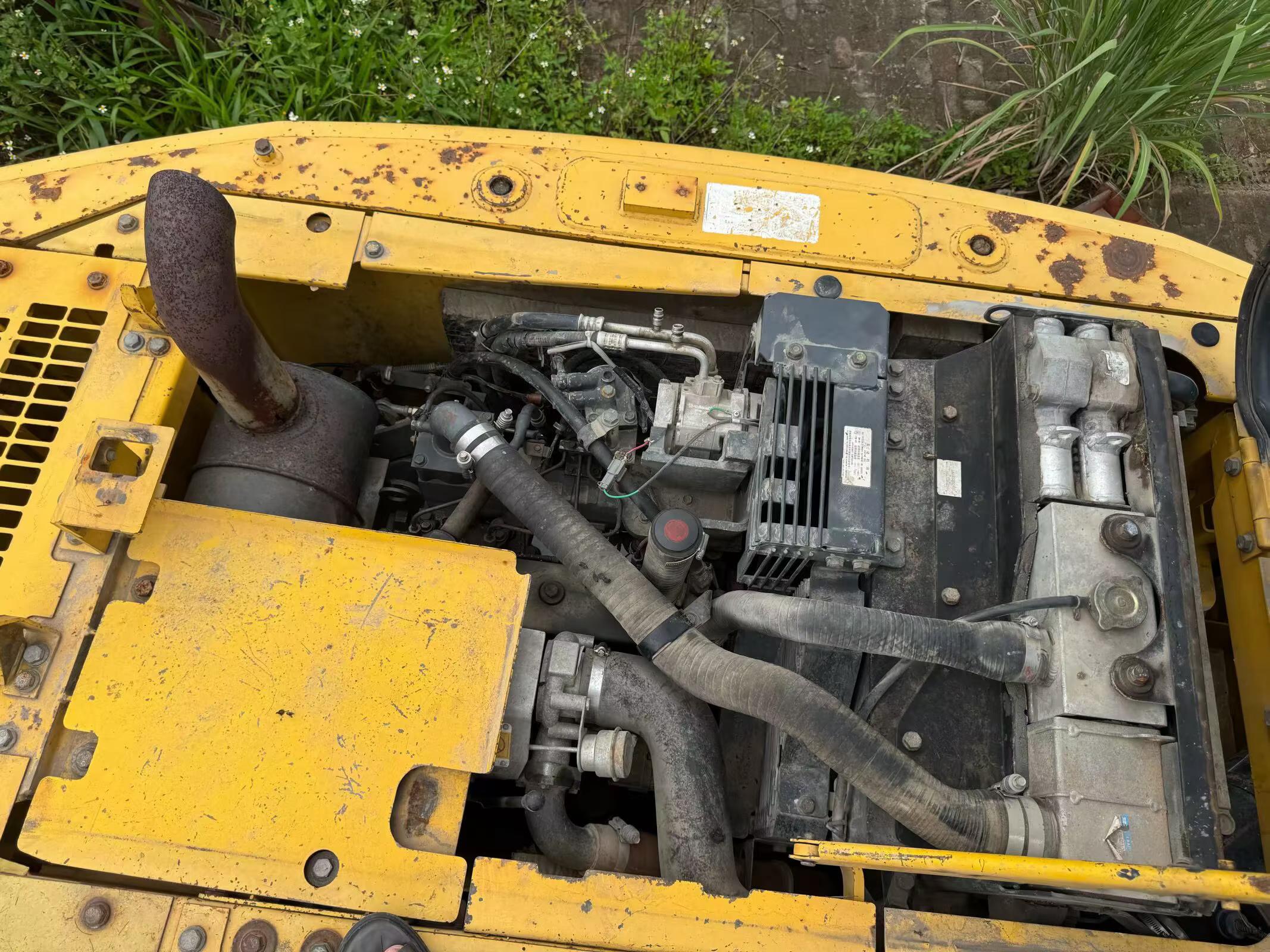 Buy Komatsu PC110-7 Used Excavator / 4