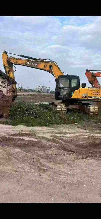 Buy Sany SY215C Used Excavator / 1