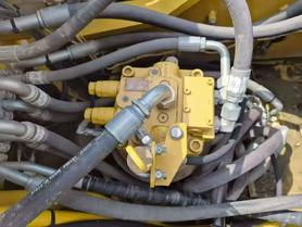 Buy Caterpillar 330B Used Excavator / 8 Buy Caterpillar 330B Used Excavator / 8