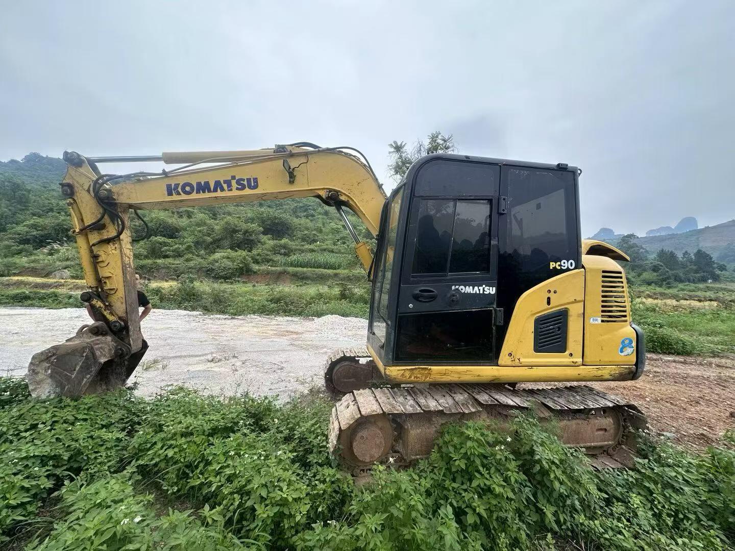 Buy Komatsu PC60-8 Used Excavator / 2