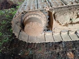 Buy Hitachi EX200-3 Used Excavator / 9 Buy Hitachi EX200-3 Used Excavator / 9