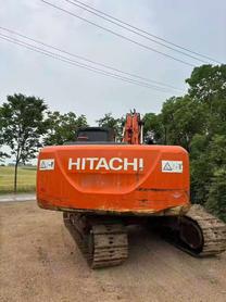 Buy Hitachi EX200-1 Used Excavator / 3 Buy Hitachi EX200-1 Used Excavator / 3