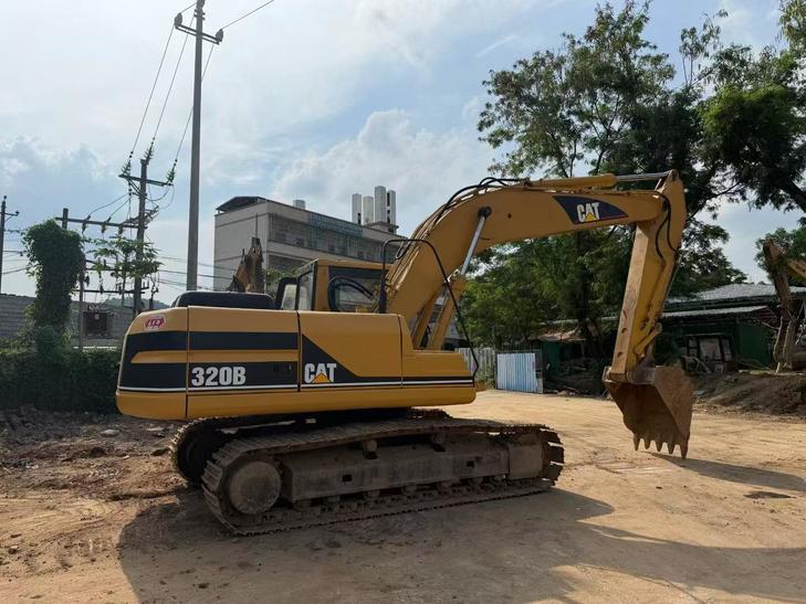 Buy Caterpillar 320B Used Excavator / 1