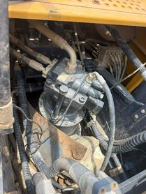 Buy XCMG LW200 Used Excavator / 3 Buy XCMG LW200 Used Excavator / 3
