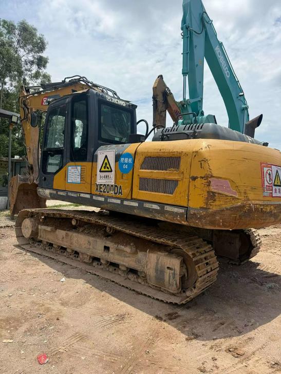 Buy XCMG LW200 Used Excavator / 1