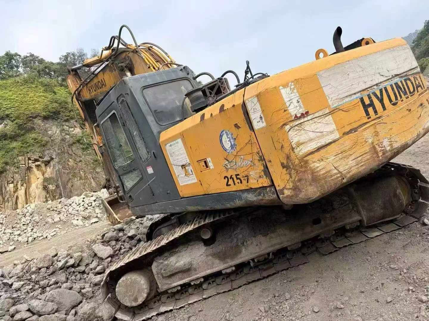 Buy Hyundai R215-7 Used Excavator / 3