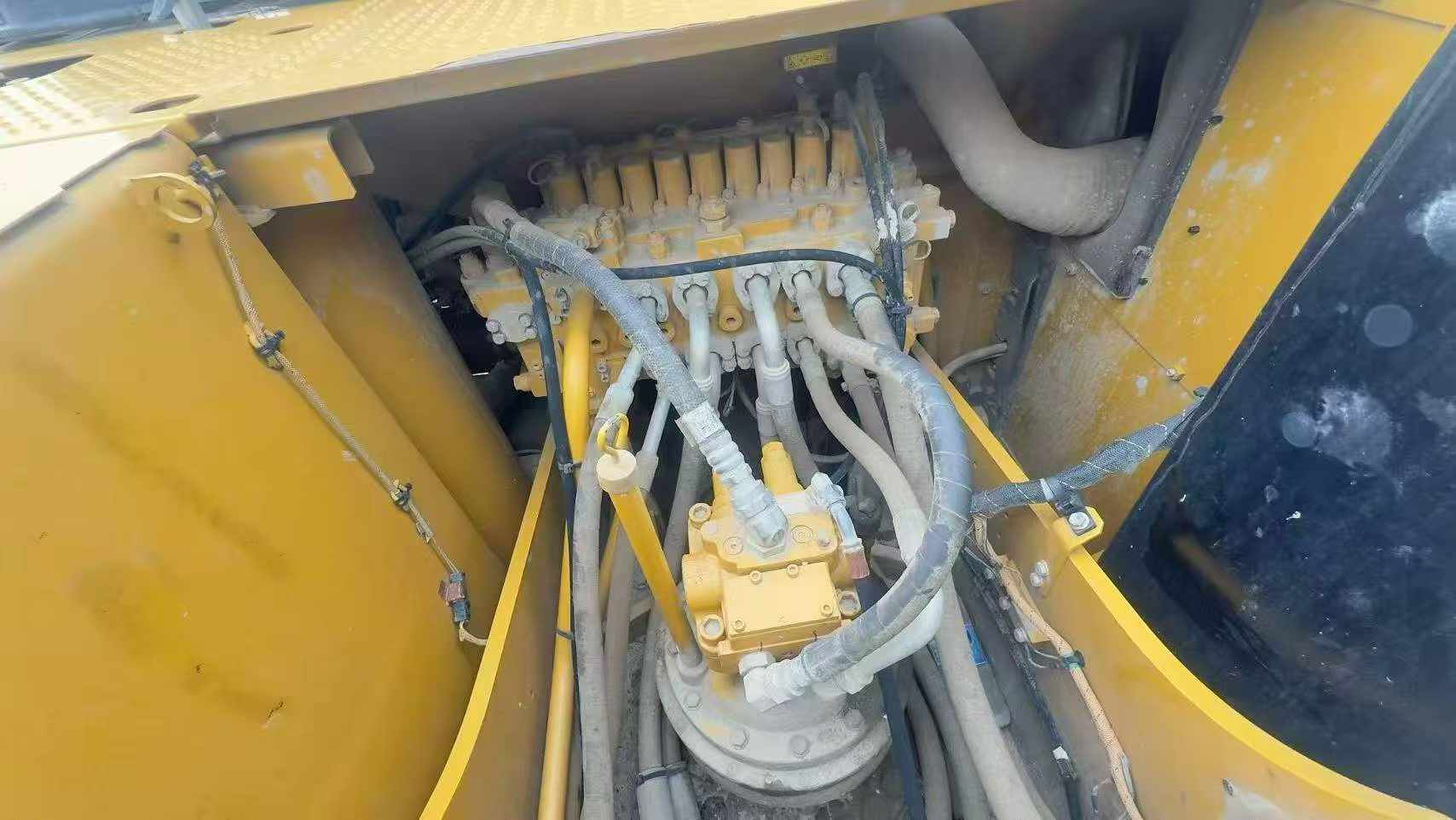 Buy Caterpillar 323 Used Excavator / 3