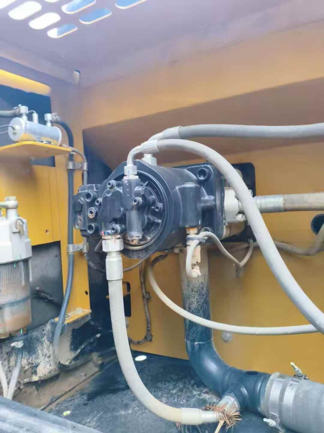 Buy Sany SY245H Used Excavator / 6 Buy Sany SY245H Used Excavator / 6