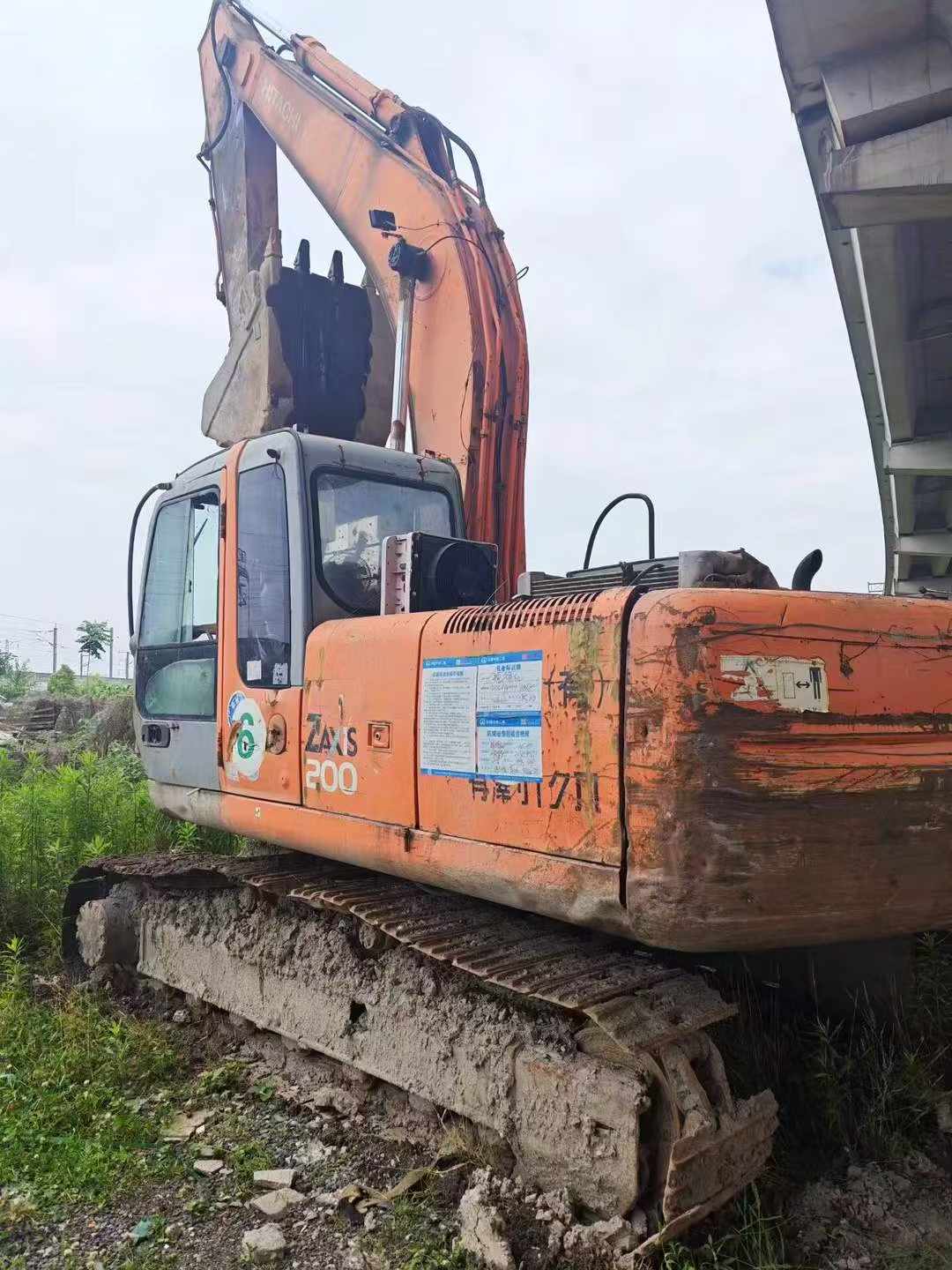 Buy Hitachi ZX200-6 Used Excavator / 3