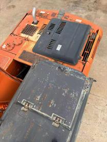 Buy Hitachi EX200-3 Used Excavator / 7 Buy Hitachi EX200-3 Used Excavator / 7