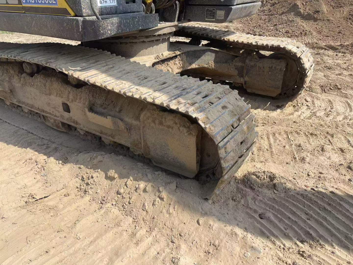 Buy Sumitomo SH200A5 Used Excavator / 5 Buy Sumitomo SH200A5 Used Excavator / 5