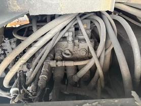 Buy Kobelco SK135 Used Excavator / 2 Buy Kobelco SK135 Used Excavator / 2
