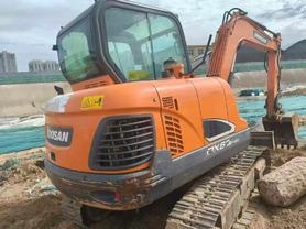Buy Doosan DH60 Used Excavator / 3 Buy Doosan DH60 Used Excavator / 3