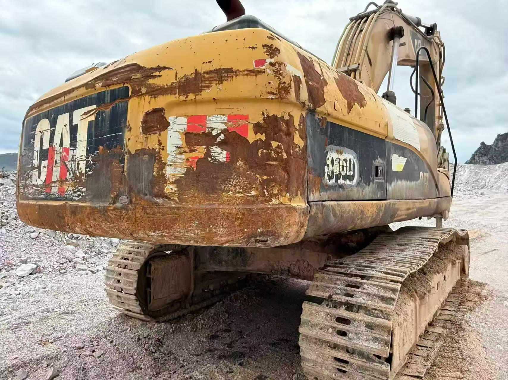 Buy Caterpillar 336E Used Excavator / 1