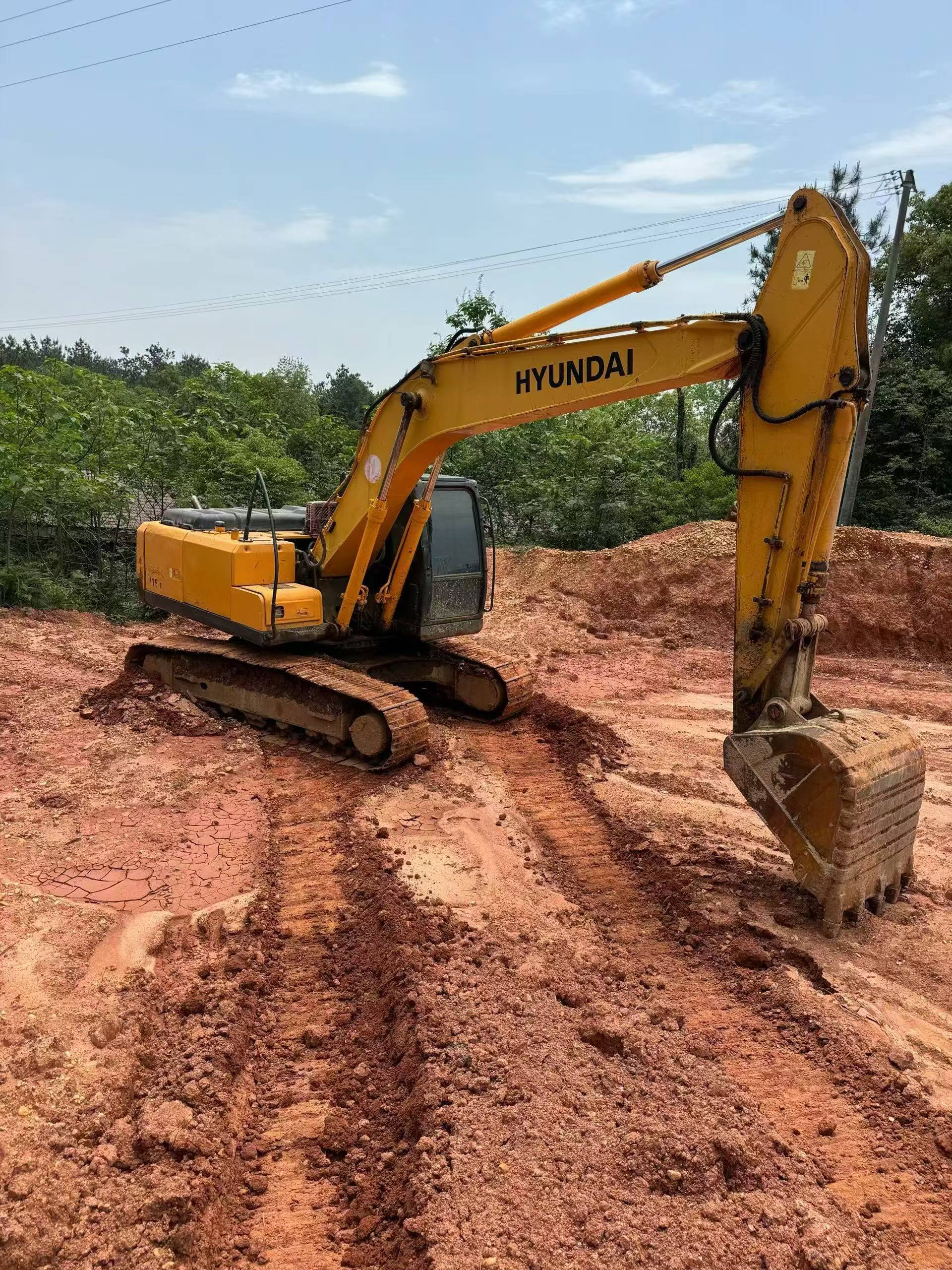 Buy Hyundai R215-7C Used Excavator / 2