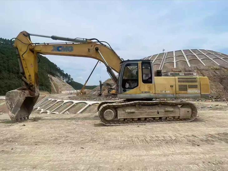 Buy XCMG XE370CA Used Excavator / 1