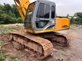 Buy Kato HD820R Used Excavator / 4 Buy Kato HD820R Used Excavator / 4
