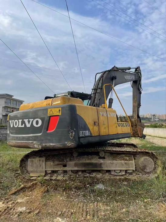 Buy Volvo EC210B Used Excavator / 1
